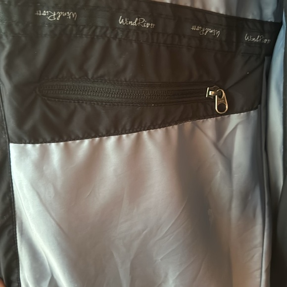 Wind river down winter coat - EUC - Picture 8 of 8